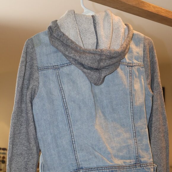 American Eagle Denim Jacket - Picture 4 of 5